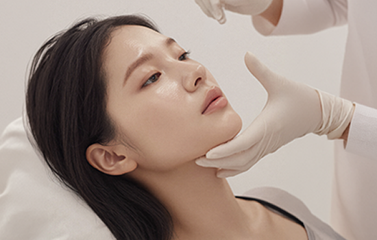 맞춤 실 리프팅 시술 장면